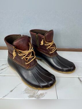 Sperry Saltwater Womens 9 Waterproof Leather Duck Boots Brown